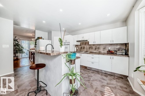 9012 142 Street Nw, Edmonton, AB - Indoor Photo Showing Kitchen With Upgraded Kitchen