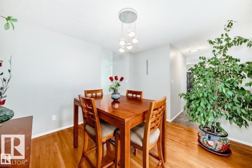 9012 142 Street Nw, Edmonton, AB - Indoor Photo Showing Dining Room