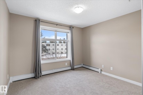 257 7805 71 Street, Edmonton, AB - Indoor Photo Showing Other Room