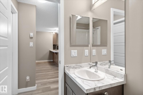 257 7805 71 Street, Edmonton, AB - Indoor Photo Showing Bathroom