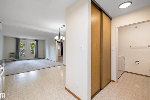 101 4812 51 Avenue, Stony Plain, AB - Indoor Photo Showing Other Room