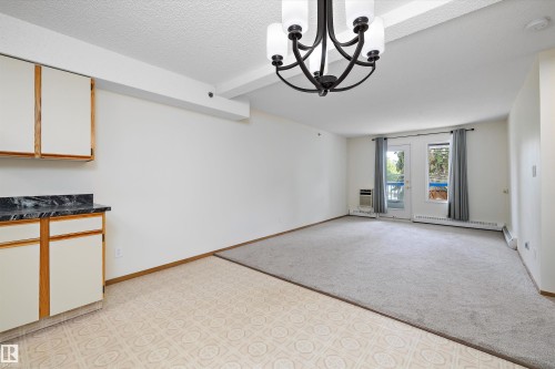 101 4812 51 Avenue, Stony Plain, AB - Indoor Photo Showing Other Room