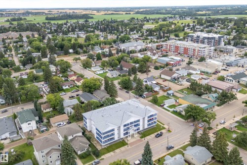 101 4812 51 Avenue, Stony Plain, AB - Outdoor With View