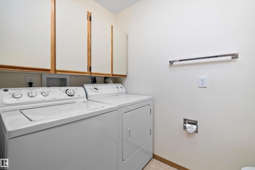 101 4812 51 Avenue, Stony Plain, AB - Indoor Photo Showing Laundry Room