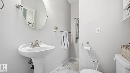 8 Lindsay Crescent, Spruce Grove, AB - Indoor Photo Showing Bathroom