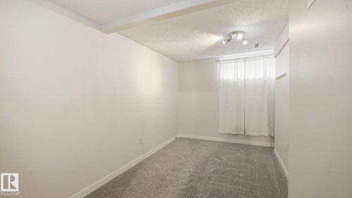 8 Lindsay Crescent, Spruce Grove, AB - Indoor Photo Showing Other Room