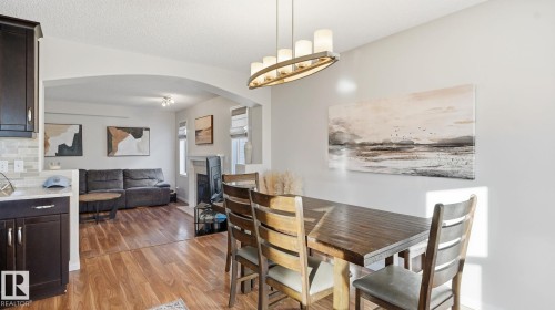 8 Lindsay Crescent, Spruce Grove, AB - Indoor Photo Showing Dining Room