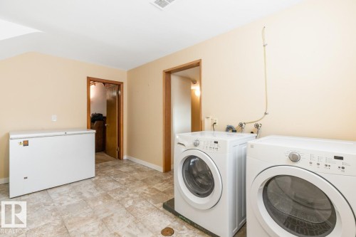 Basement Laundry Room - 8707 Strathearn Drive, Edmonton, AB - Indoor Photo Showing Laundry Room