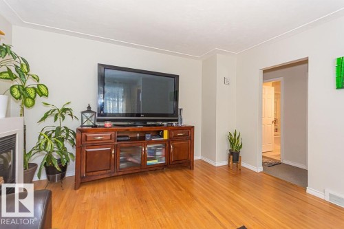 11830 54 Street, Edmonton, AB - Indoor With Fireplace