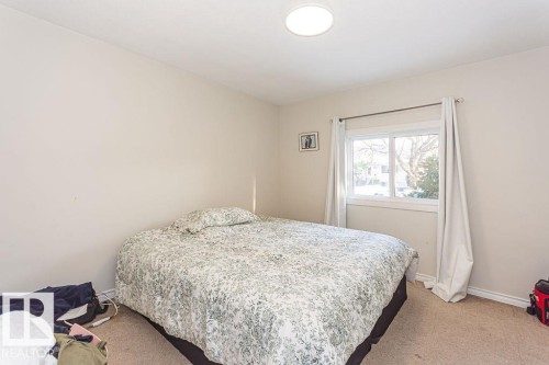 11830 54 Street, Edmonton, AB - Indoor Photo Showing Bedroom