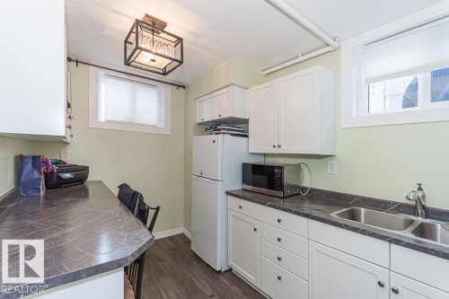 11830 54 Street, Edmonton, AB - Indoor Photo Showing Kitchen With Double Sink