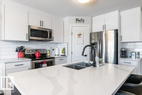 538 90 Street, Edmonton, AB - Indoor Photo Showing Kitchen With Stainless Steel Kitchen With Double Sink With Upgraded Kitchen