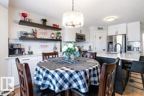 538 90 Street, Edmonton, AB - Indoor