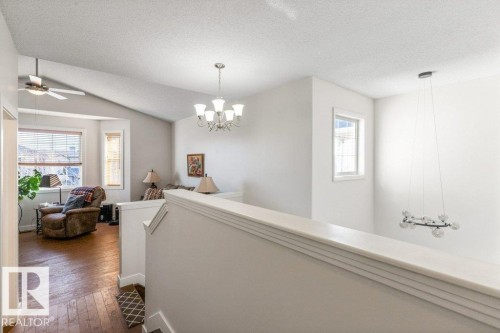 538 90 Street, Edmonton, AB - Indoor Photo Showing Other Room