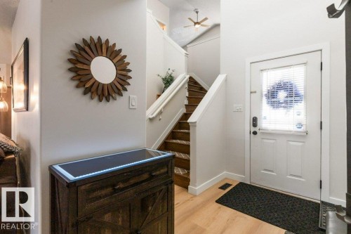 538 90 Street, Edmonton, AB - Indoor Photo Showing Other Room