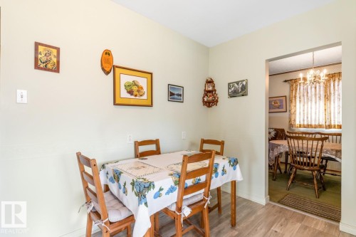 7319 86 Avenue, Edmonton, AB - Indoor Photo Showing Dining Room