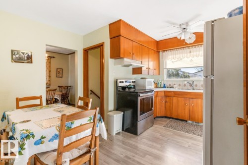 7319 86 Avenue, Edmonton, AB - Indoor