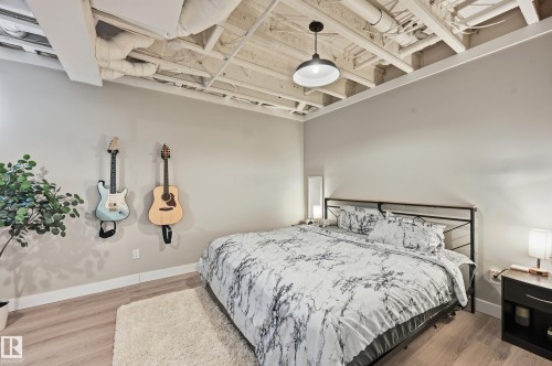 10736 149 Street, Edmonton, AB - Indoor Photo Showing Bedroom