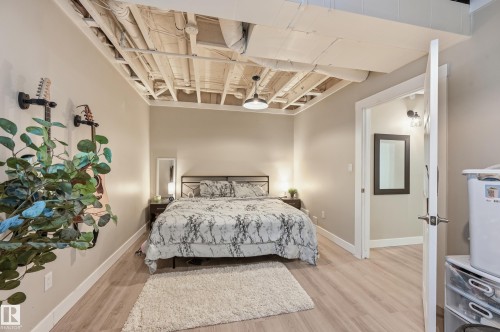10736 149 Street, Edmonton, AB - Indoor Photo Showing Bedroom