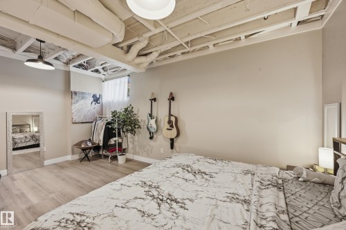 10736 149 Street, Edmonton, AB - Indoor Photo Showing Bedroom