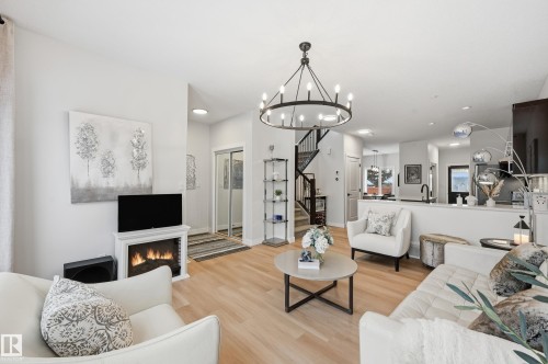 10736 149 Street, Edmonton, AB - Indoor Photo Showing Living Room