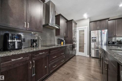 20641 97A Avenue, Edmonton, AB - Indoor Photo Showing Kitchen With Upgraded Kitchen