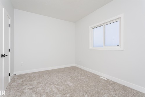 162 Edgewater Circle, Leduc, AB - Indoor Photo Showing Other Room