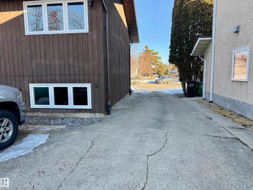 7515 10 Avenue, Edmonton, AB 