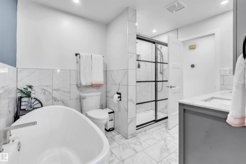 4414 50 Avenue, Cold Lake, AB - Indoor Photo Showing Bathroom