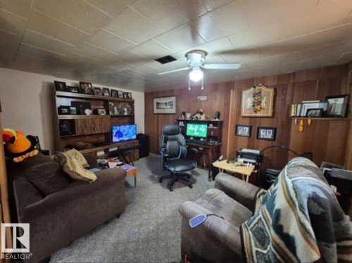 7920 Argyll Road, Edmonton, AB - Indoor