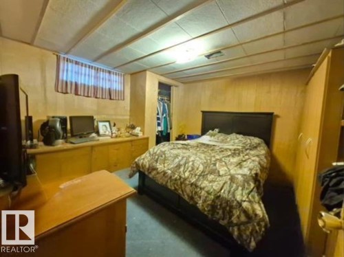 7920 Argyll Road, Edmonton, AB - Indoor Photo Showing Bedroom