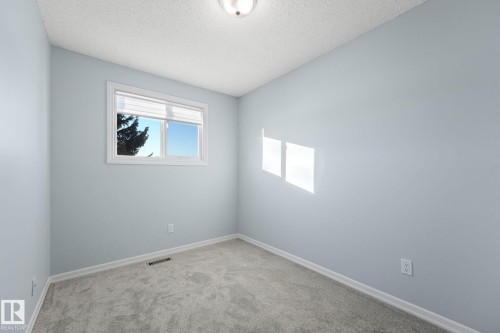 2625 135 Avenue, Edmonton, AB - Indoor Photo Showing Other Room