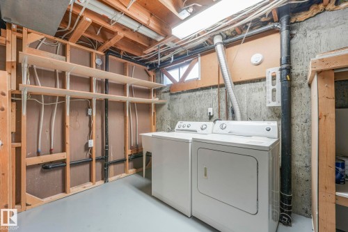 2625 135 Avenue, Edmonton, AB - Indoor Photo Showing Laundry Room