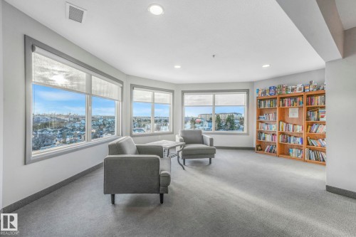 415 530 Hooke Road, Edmonton, AB - Indoor