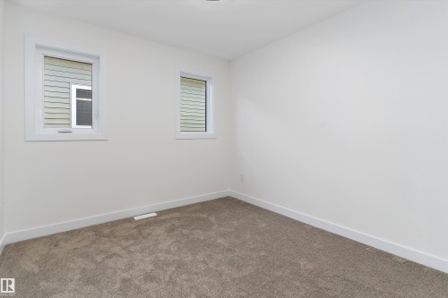 8916 Mayday Way, Edmonton, AB - Indoor Photo Showing Other Room