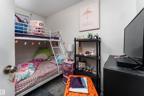 514 River Point(E), Edmonton, AB - Indoor Photo Showing Bedroom