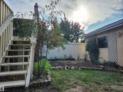 514 River Point(E), Edmonton, AB - Outdoor