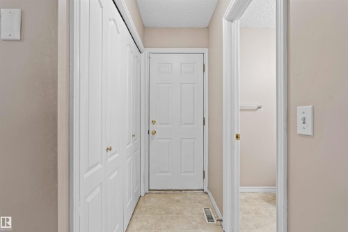 4804 147 Avenue, Edmonton, AB - Indoor Photo Showing Other Room