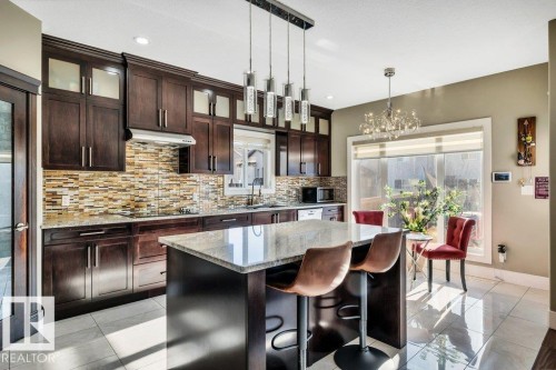 3235 16 Avenue, Edmonton, AB - Indoor Photo Showing Kitchen With Upgraded Kitchen