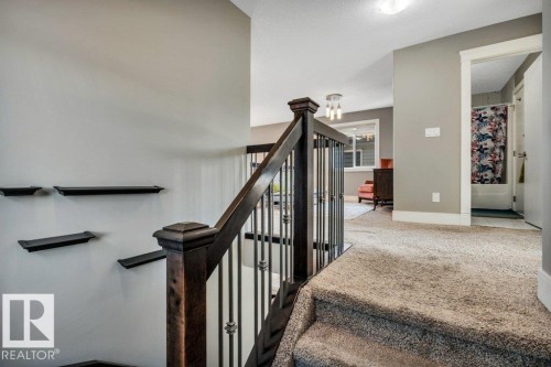 3235 16 Avenue, Edmonton, AB - Indoor Photo Showing Other Room