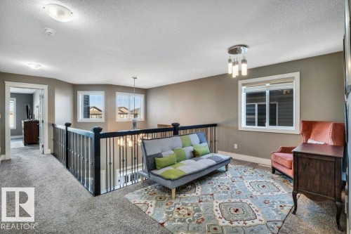 3235 16 Avenue, Edmonton, AB - Indoor Photo Showing Other Room