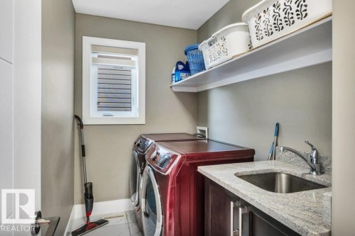 3235 16 Avenue, Edmonton, AB - Indoor Photo Showing Laundry Room