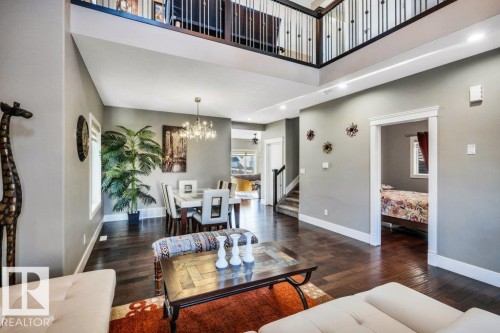 3235 16 Avenue, Edmonton, AB - Indoor Photo Showing Living Room