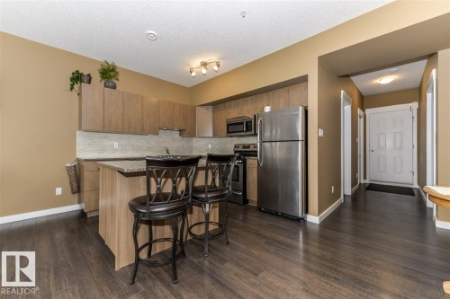 203 10518 113 Street, Edmonton, AB - Indoor Photo Showing Other Room