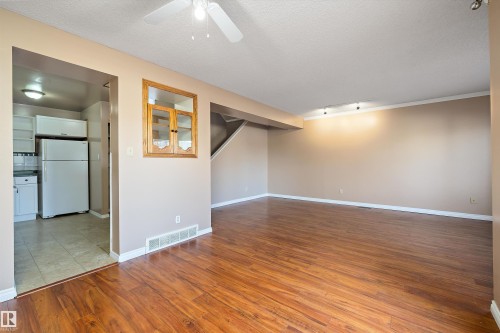 17423 92 Avenue, Edmonton, AB - Indoor Photo Showing Other Room