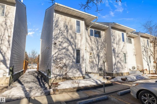 17423 92 Avenue, Edmonton, AB - Outdoor