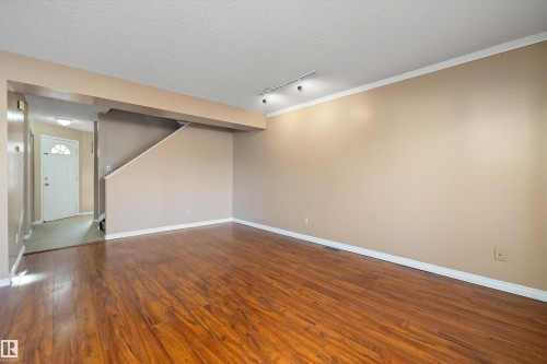 17423 92 Avenue, Edmonton, AB - Indoor Photo Showing Other Room