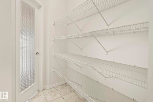 5404 22 Avenue, Edmonton, AB - Indoor With Storage