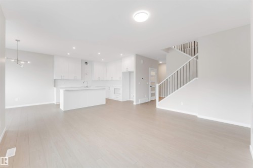 17839 7 St, Edmonton, AB - Indoor