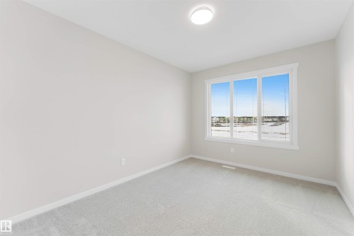 17839 7 St, Edmonton, AB - Indoor Photo Showing Other Room